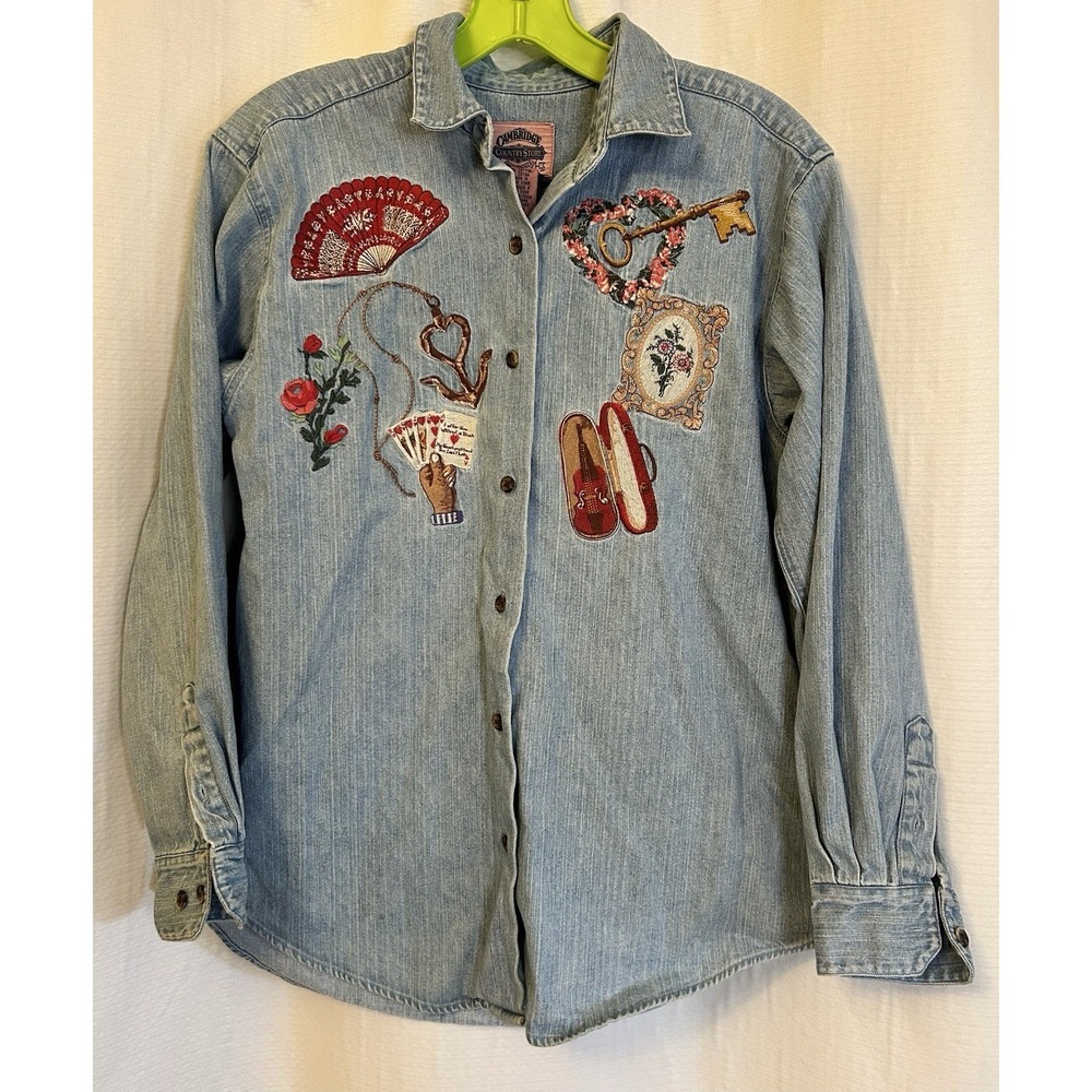 VTG Denim Shirt Womens M Embroidered Western Boho Romantic Witchy Grandmacore